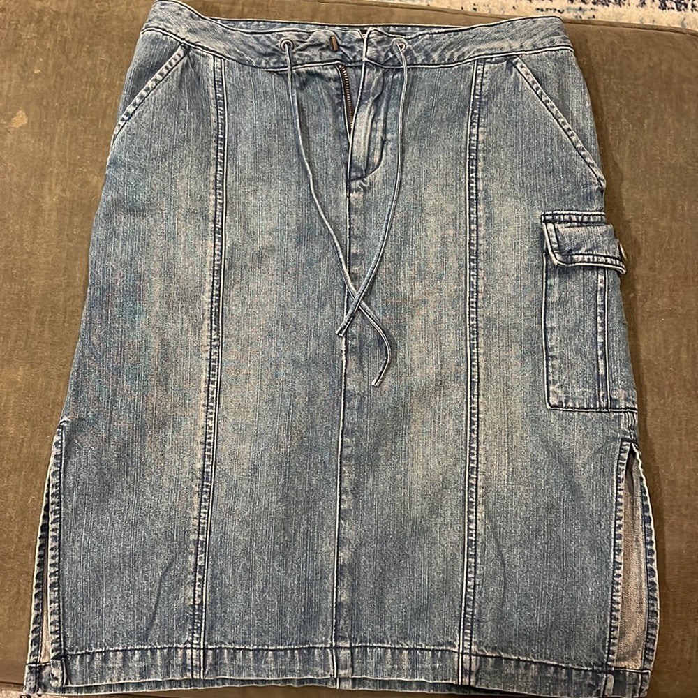 London Jean denim skirt with cargo pocket,size 4 - Picture 8 of 8
